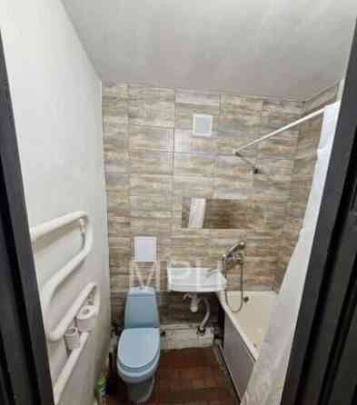 2-комн. квартира, 44 м2, 5/5 эт. Москва