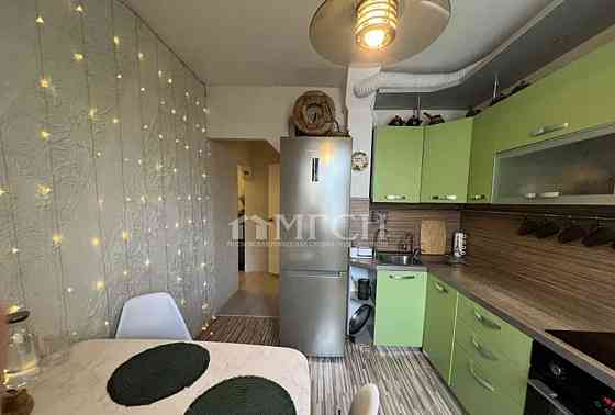 2-комн. квартира, 50.8 м2, 3/17 эт. Москва
