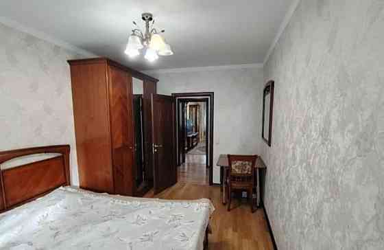 3-комн. квартира, 74 м2, 5/5 эт. Москва