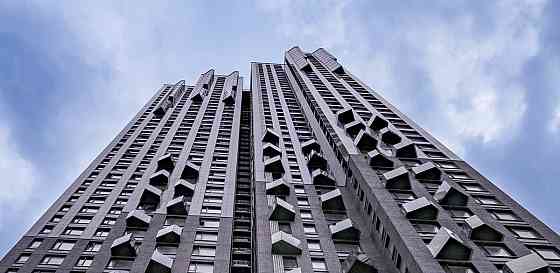 2-комн. квартира, 56.6 м2, 42/47 эт. Москва