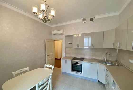 2-комн. квартира, 63 м2, 3/9 эт. Москва