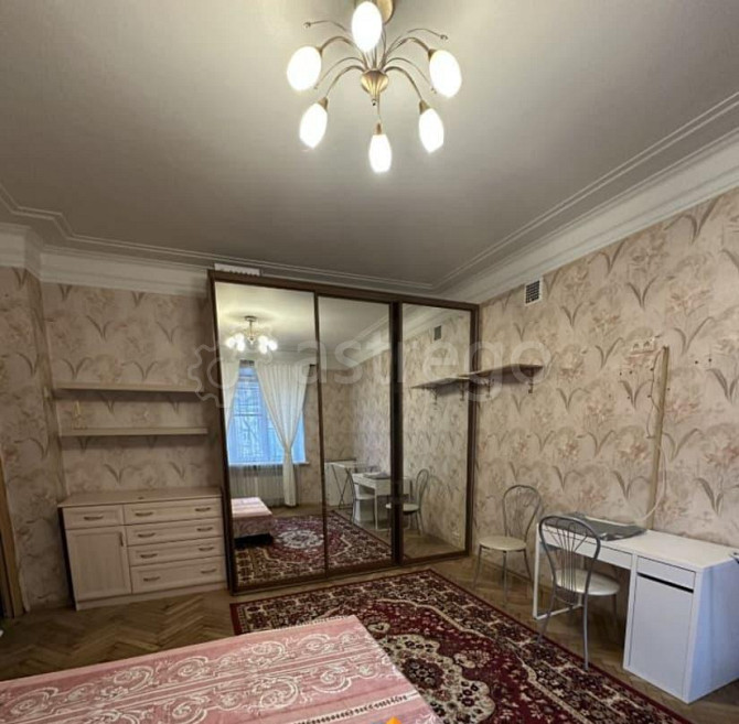Комната, 19.9 м2, 2/5 эт. Москва - изображение 1