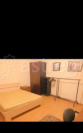 Комната, 35 м2, 1/5 эт. Москва - изображение 1