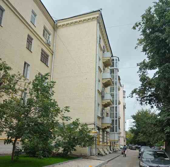Комната, 24.5 м2, 2/5 эт. Москва