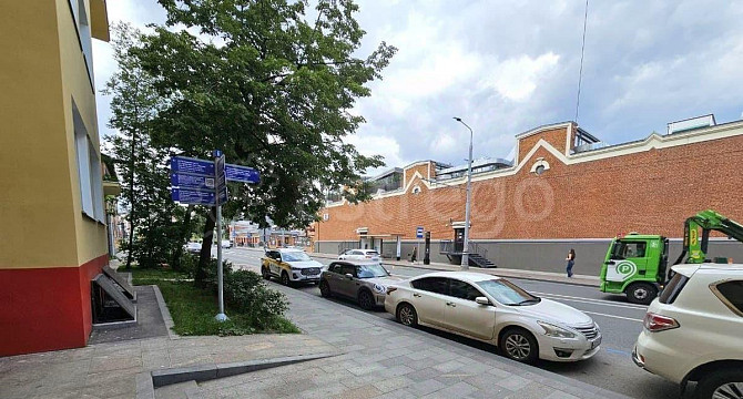 Комната, 10.9 м2, 2/5 эт. Москва - изображение 1