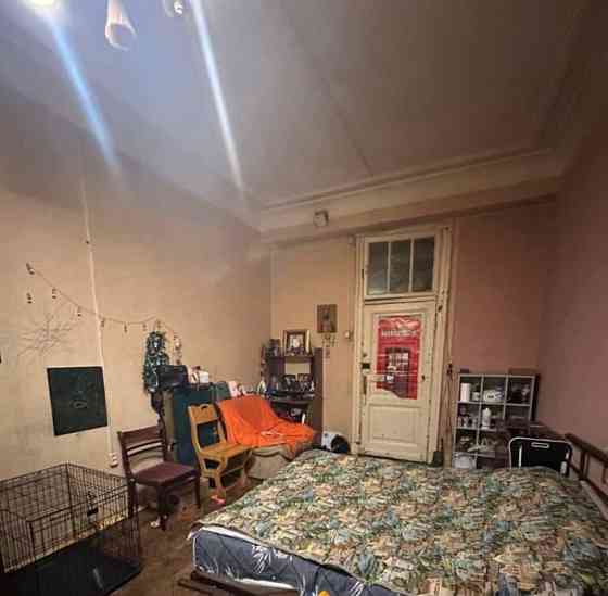 Комната, 96 м2, 2/6 эт. Москва