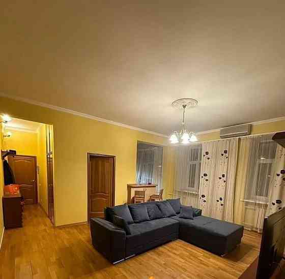 3-комн. квартира, 64 м2, 2/6 эт. Москва
