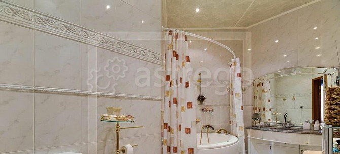 6-комн. квартира, 220 м2, 4/5 эт. Москва - изображение 3