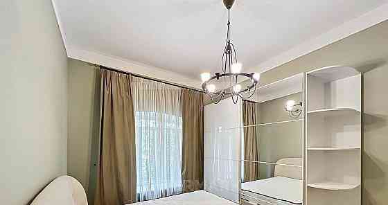 4-комн. квартира, 170 м2, 3/3 эт. Москва
