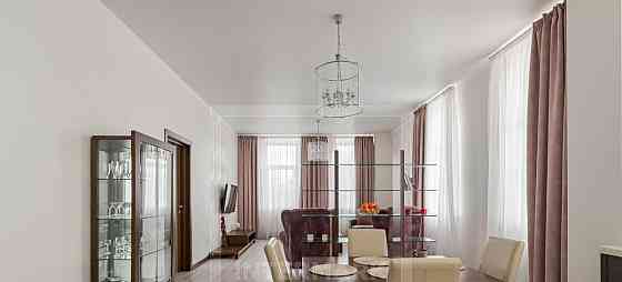 3-комн. квартира, 126 м2, 3/9 эт. Москва