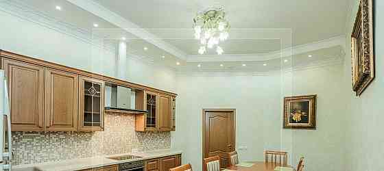 4-комн. квартира, 180 м2, 2/4 эт. Москва