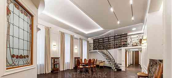 4-комн. квартира, 190 м2, 3/7 эт. Москва