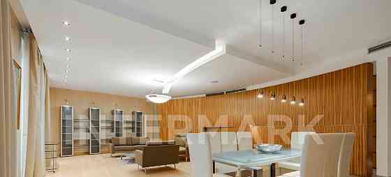 4-комн. квартира, 219 м2, 2/5 эт. Москва