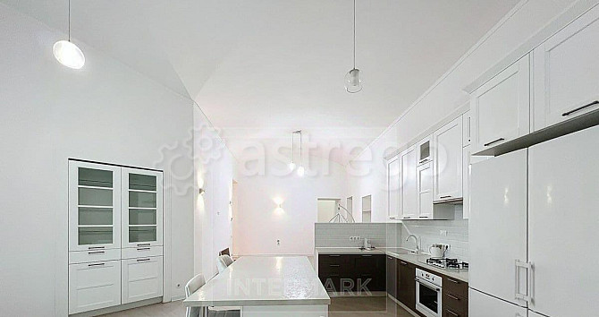 6-комн. квартира, 301 м2, 3/6 эт. Москва - изображение 1