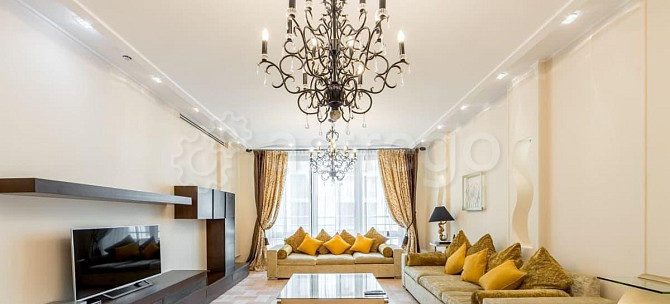 5-комн. квартира, 220 м2, 3/8 эт. Москва - изображение 1