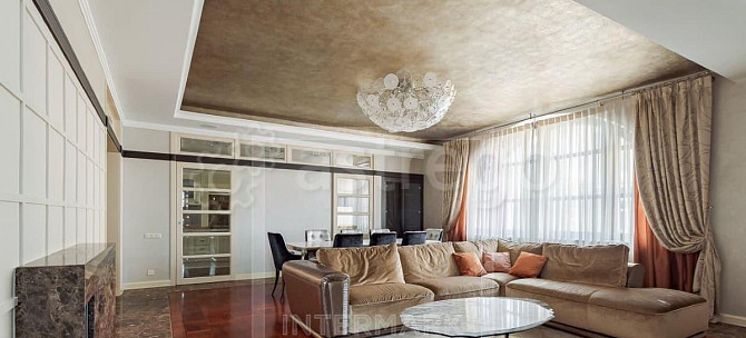 4-комн. квартира, 160 м2, 3/9 эт. Москва - изображение 1