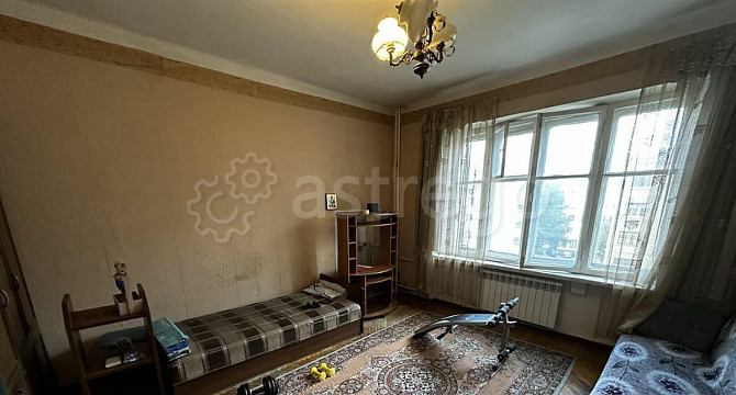 Комната, 21 м2, 4/5 эт. Москва - изображение 1