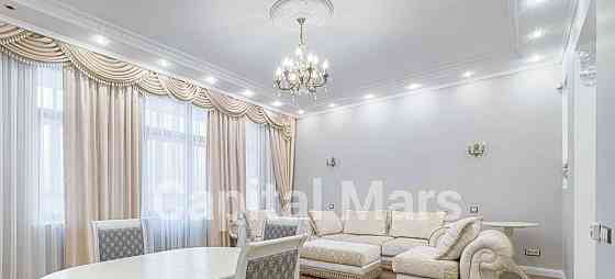 3-комн. квартира, 118 м2, 2/8 эт. Москва