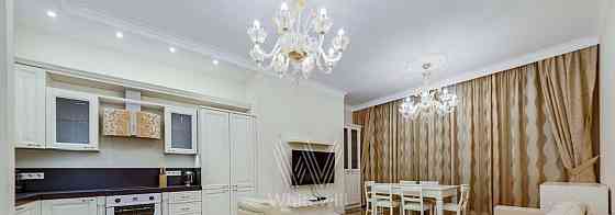 4-комн. квартира, 132 м2, 6/10 эт. Москва