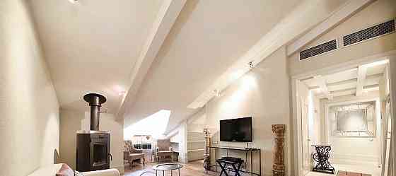 3-комн. квартира, 90 м2, 5/5 эт. Москва