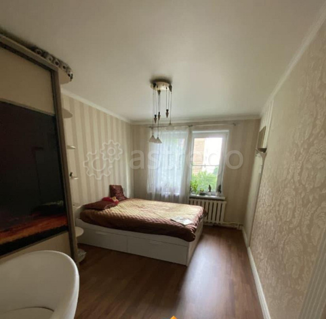 Комната, 61 м2, 5/5 эт. Москва - изображение 1
