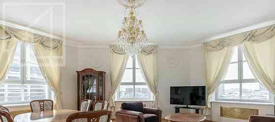 3-комн. квартира, 114 м2, 5/10 эт. Москва