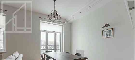 4-комн. квартира, 150 м2, 3/5 эт. Москва