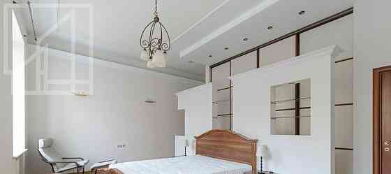 4-комн. квартира, 150 м2, 3/5 эт. Москва