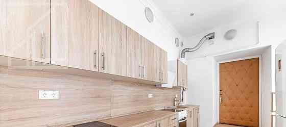 6-комн. квартира, 217 м2, 3/5 эт. Москва