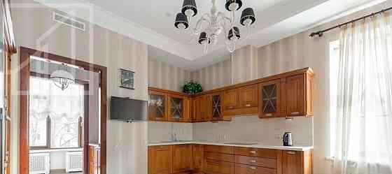 4-комн. квартира, 166 м2, 4/6 эт. Москва