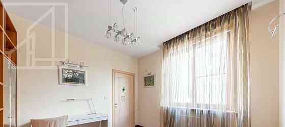 4-комн. квартира, 180 м2, 3/5 эт. Москва