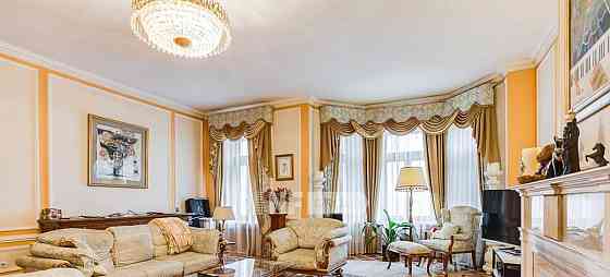 4-комн. квартира, 149.4 м2, 4/6 эт. Москва