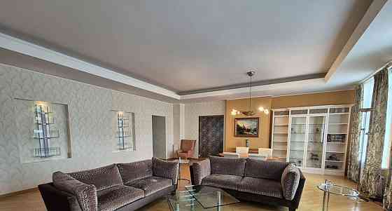 4-комн. квартира, 220 м2, 5/5 эт. Москва