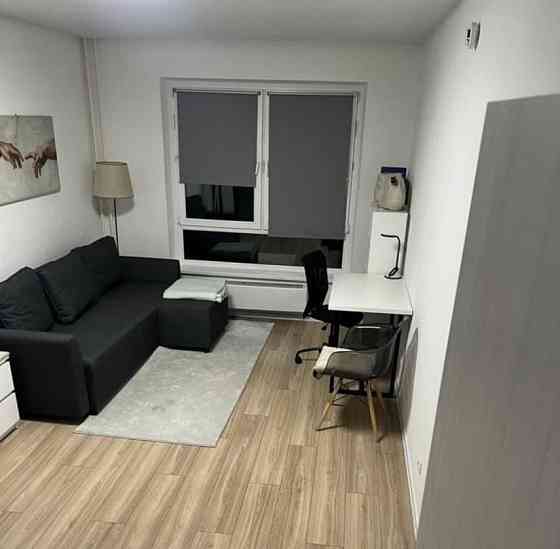 2-комн. квартира, 70 м2, 2/32 эт. Москва