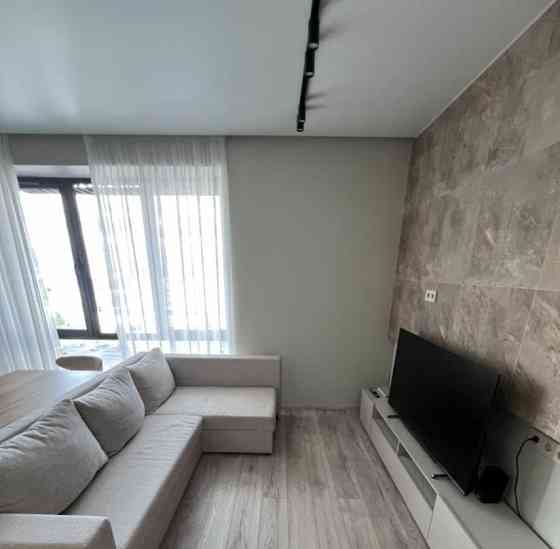 2-комн. квартира, 69 м2, 17/30 эт. Москва