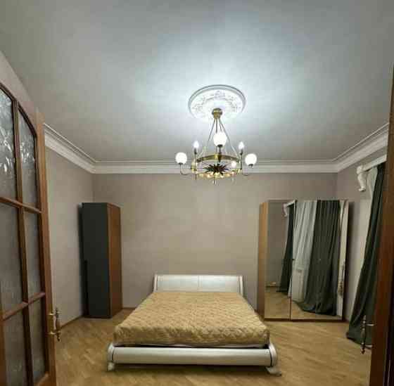 4-комн. квартира, 120 м2, 2/8 эт. Москва