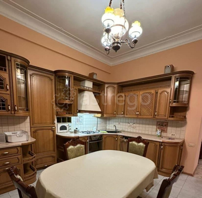 4-комн. квартира, 120 м2, 2/8 эт. Москва - изображение 2