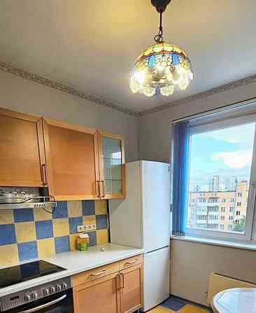 2-комн. квартира, 64 м2, 10/14 эт. Москва