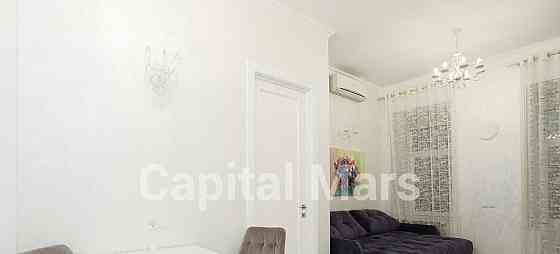 4-комн. квартира, 89 м2, 2/4 эт. Москва