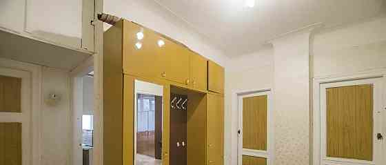 1-комн. квартира, 52 м2, 5/5 эт. Москва
