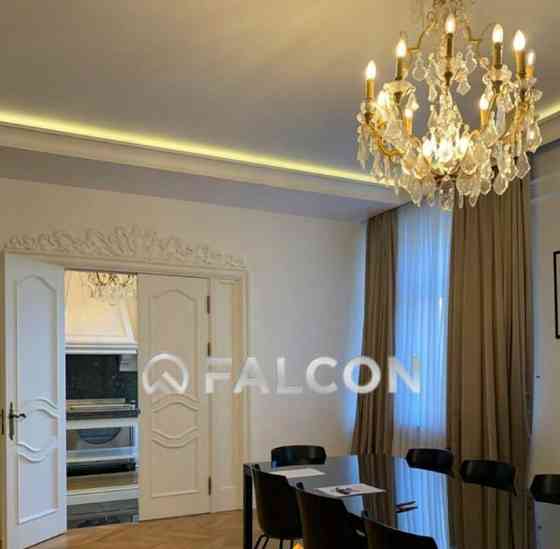 4-комн. квартира, 340 м2, 2/8 эт. Москва
