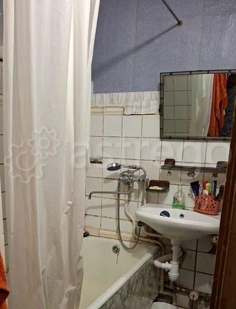 Комната, 15 м2, 3/5 эт. Москва - изображение 1