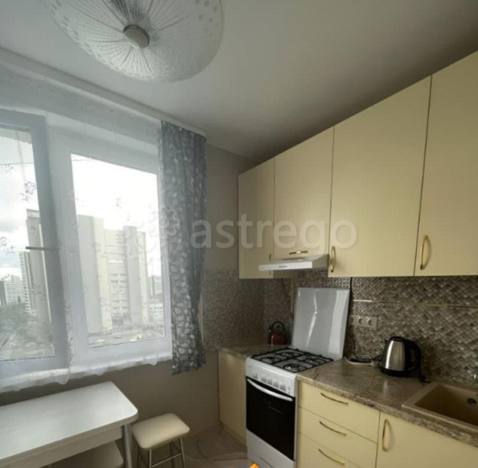 1-комн. квартира, 33.6 м2, 10/12 эт. Москва - изображение 1