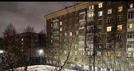 Комната, 95 м2, 3/9 эт. Москва
