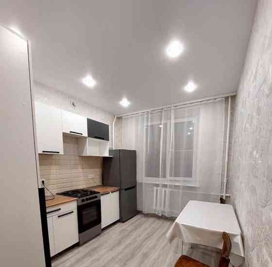 2-комн. квартира, 60 м2, 3/8 эт. Москва