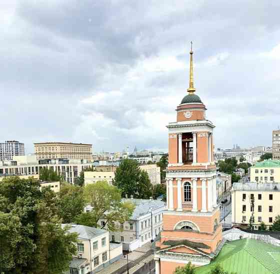 5-комн. квартира, 140 м2, 7/7 эт. Москва