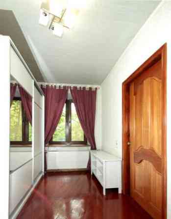 2-комн. квартира, 45 м2, 1/5 эт. Москва