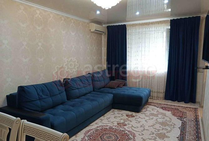 3-комн. квартира, 54.3 м2, 1/4 эт. Астрахань - изображение 1