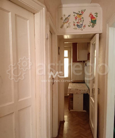 3-комн. квартира, 58.1 м2, 1/5 эт. Астрахань - изображение 1