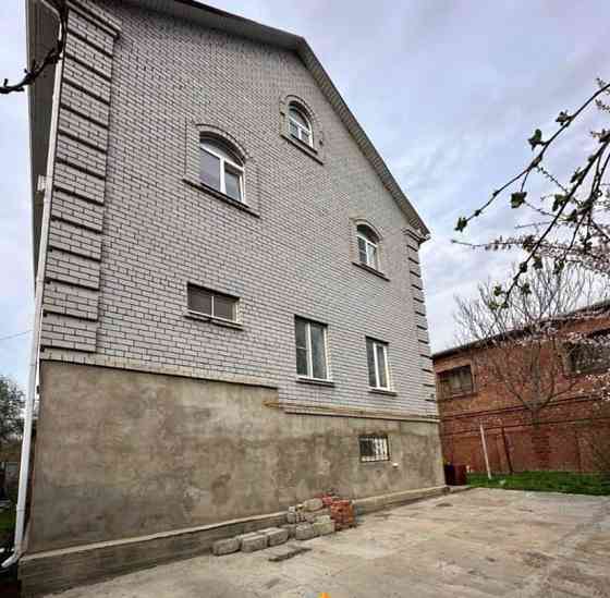 Дом, 360 м2, 3.9 сотки, 3 эт. Астрахань